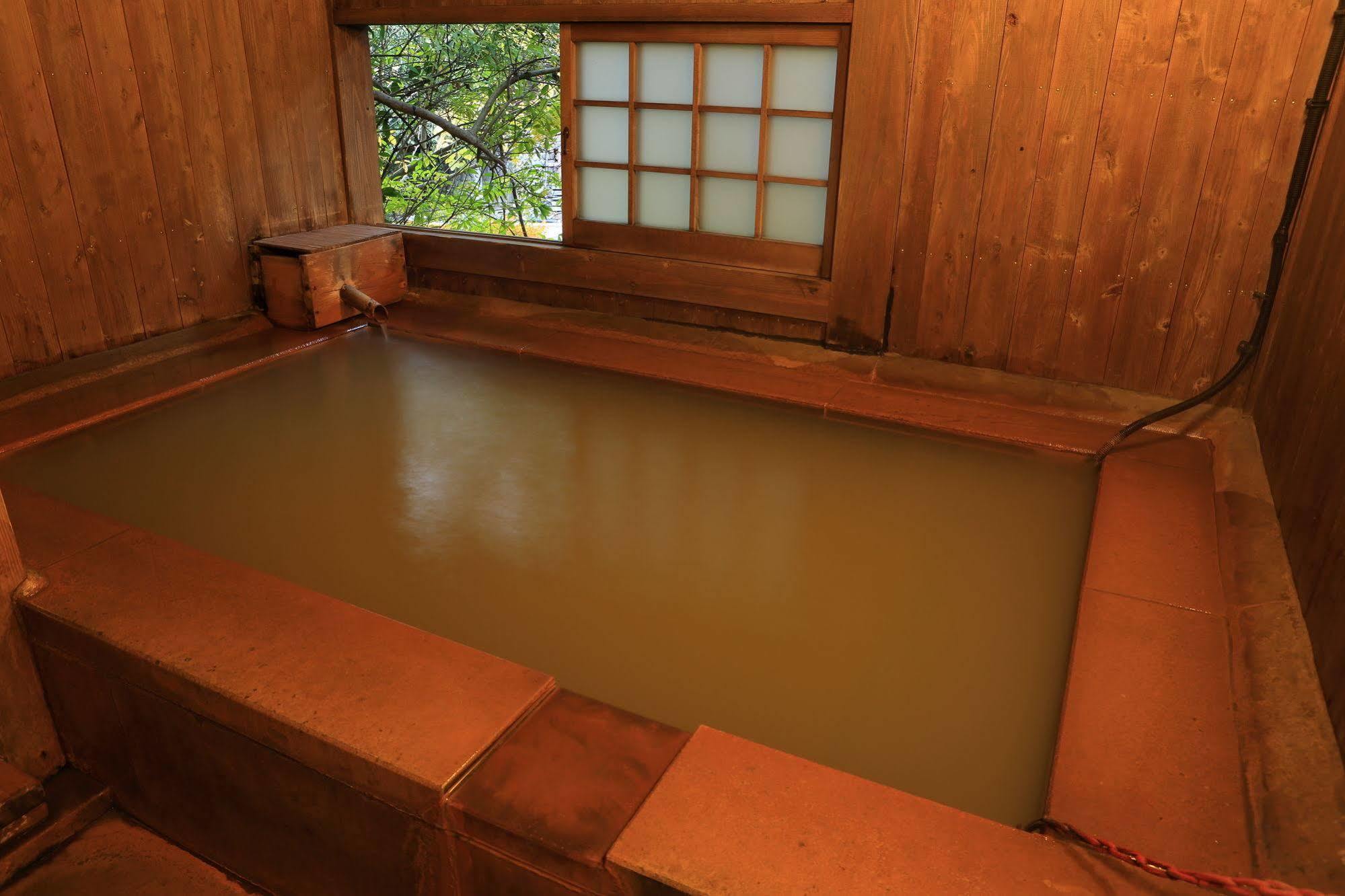 Ryokan Wakaba Minamioguni Buitenkant foto