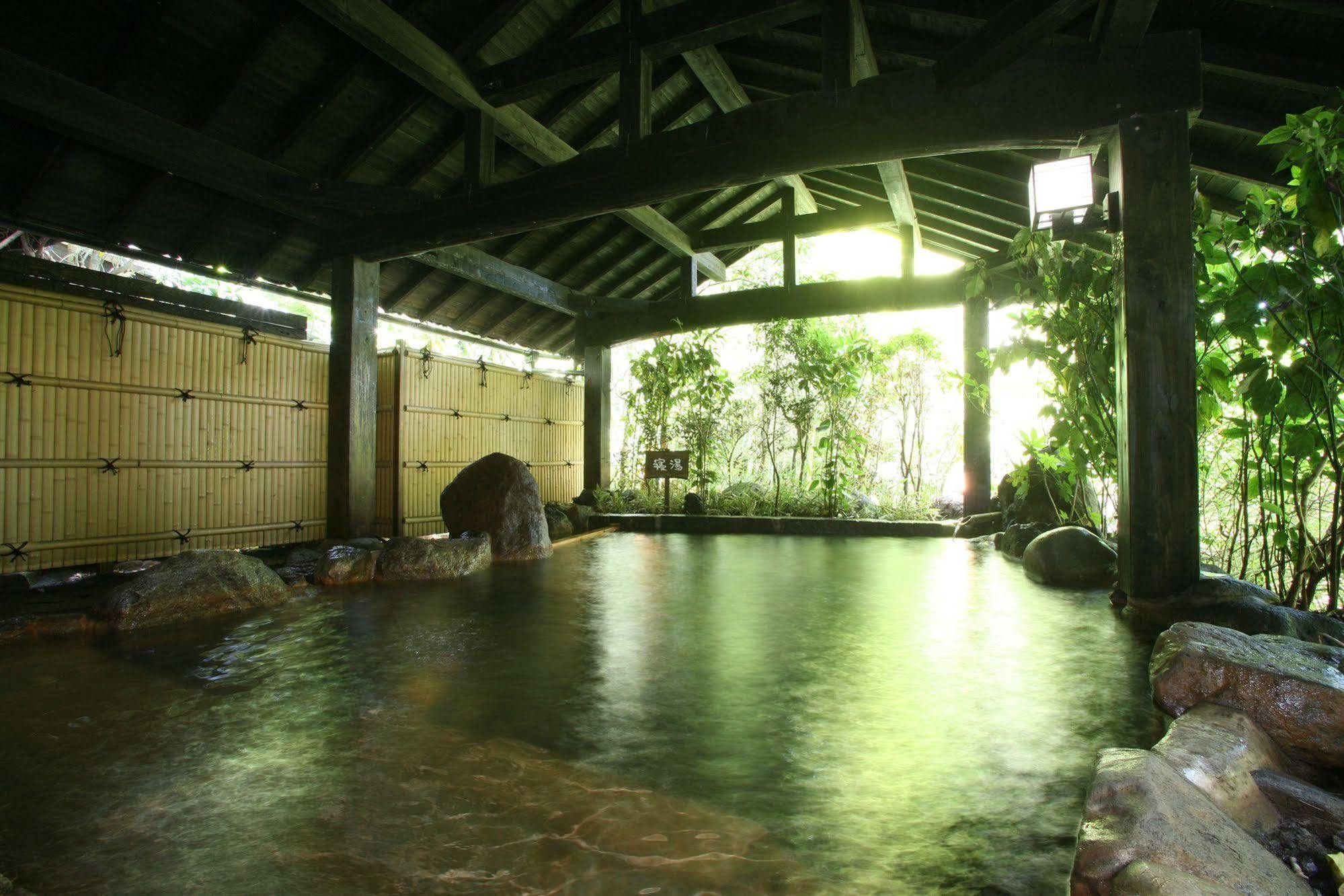 Ryokan Wakaba Minamioguni Buitenkant foto