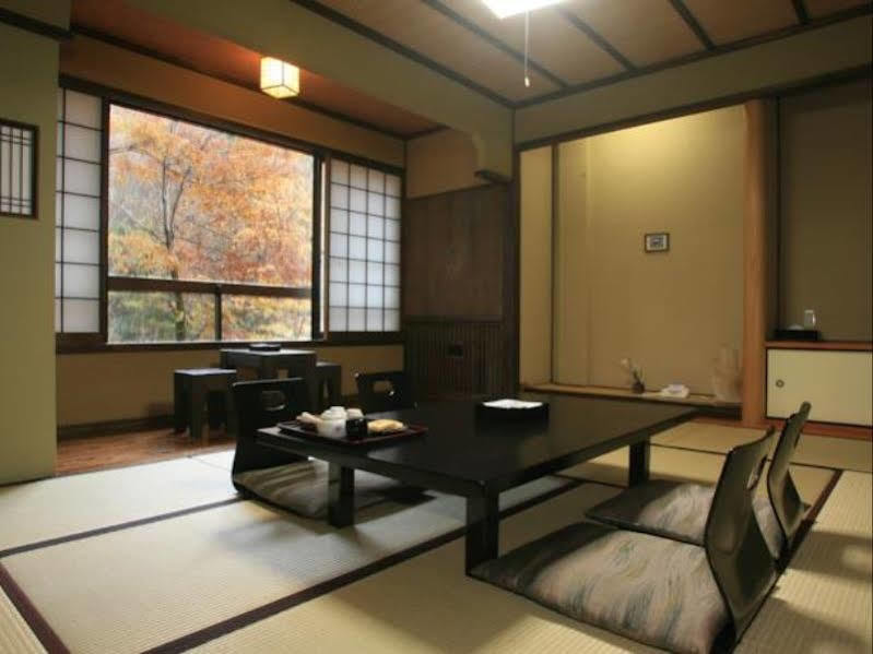 Ryokan Wakaba Minamioguni Buitenkant foto