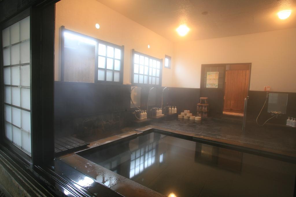Ryokan Wakaba Minamioguni Buitenkant foto