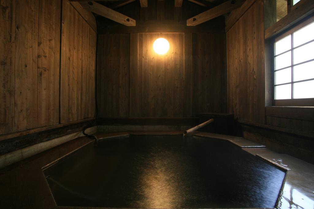 Ryokan Wakaba Minamioguni Buitenkant foto